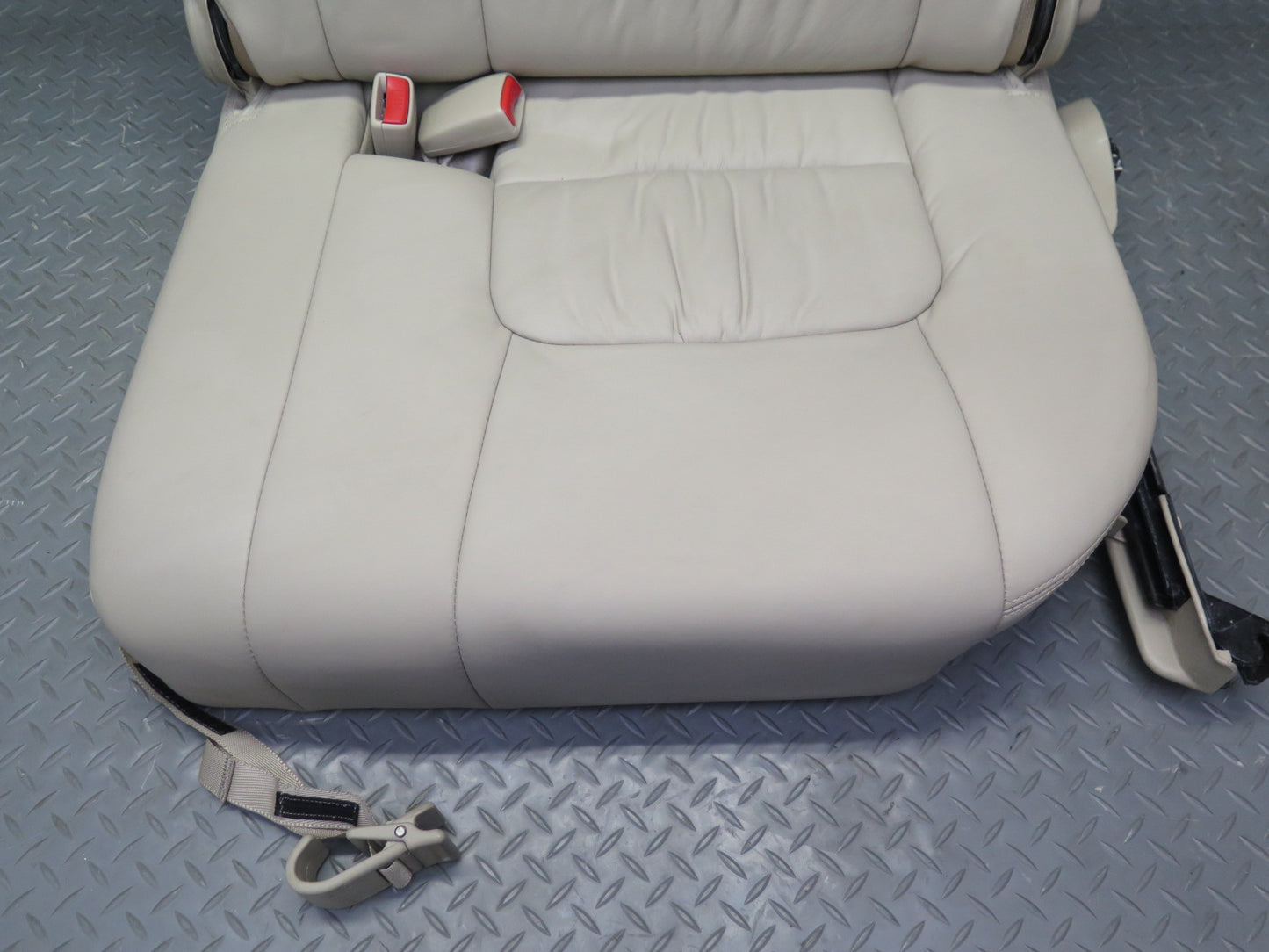 2006-2007 Lexus UZJ100L LX470 Rear Third 3RD ROW Left & Right Leather Seat Set