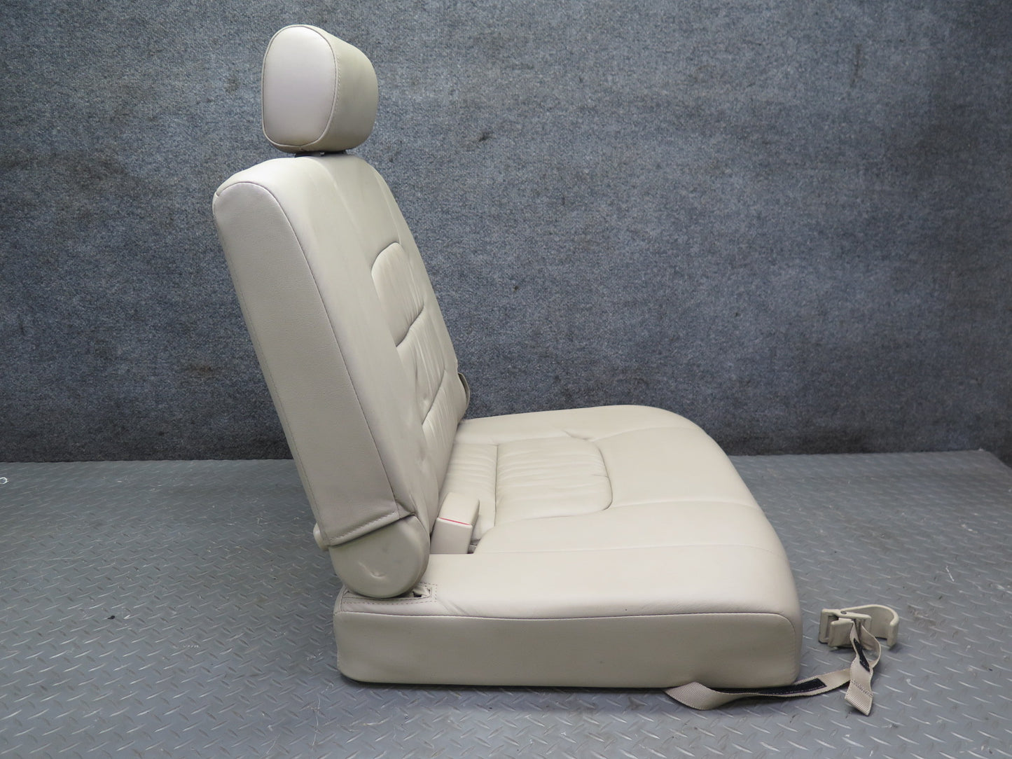 2006-2007 Lexus UZJ100L LX470 Rear Third 3RD ROW Left & Right Leather Seat Set