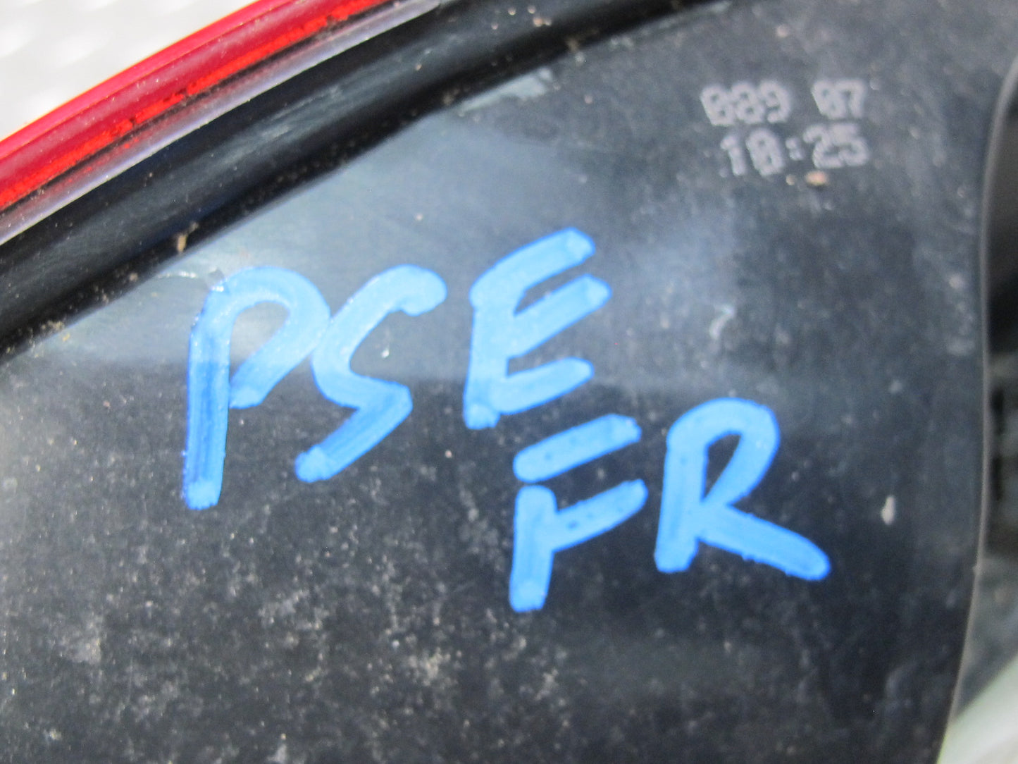 06-09 Pontiac Solstice Convertible Rear Right Tail Light Lamp OEM