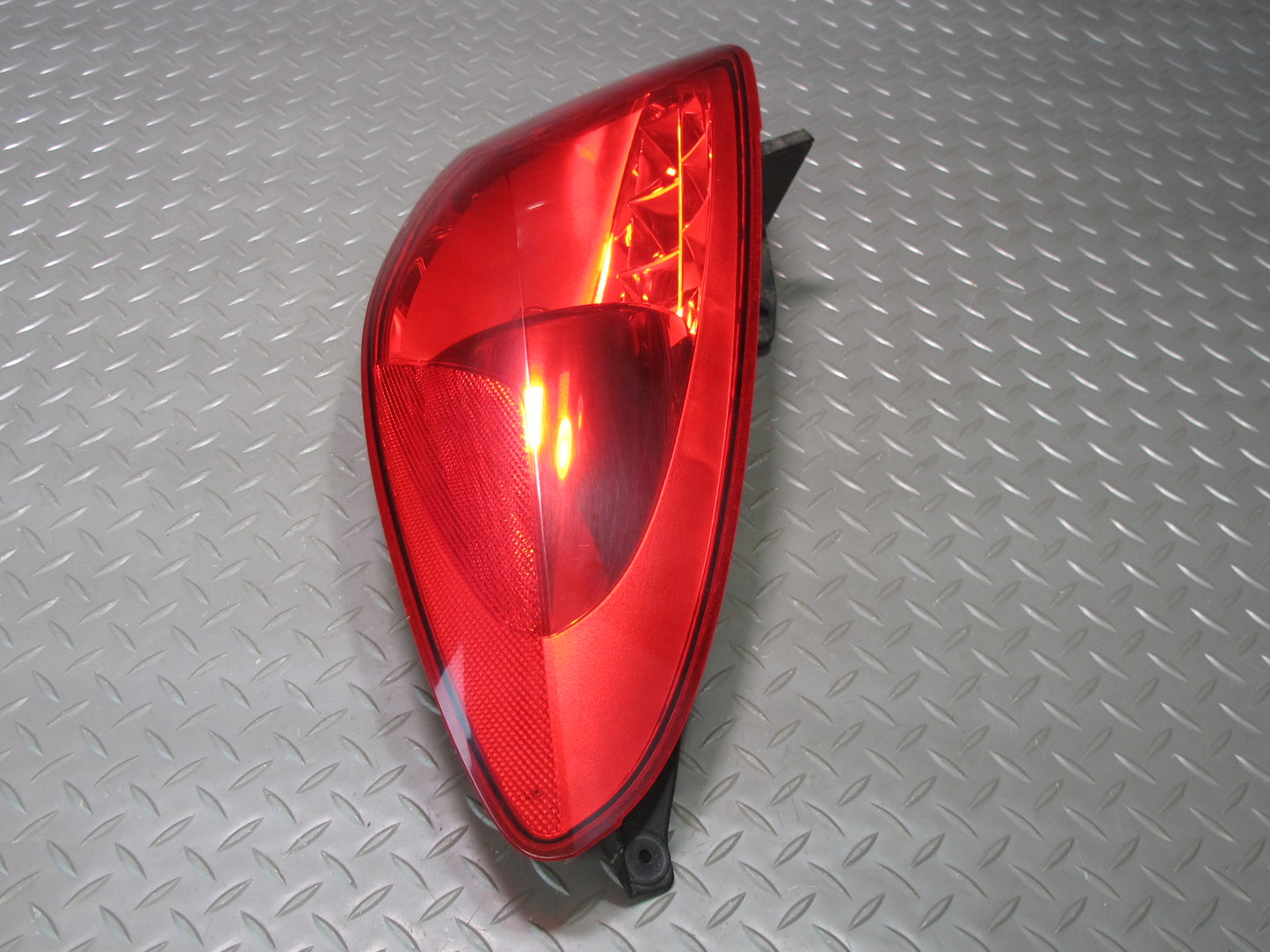 06-09 Pontiac Solstice Convertible Rear Right Tail Light Lamp OEM