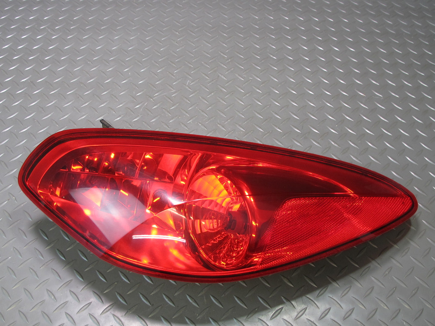 06-09 Pontiac Solstice Convertible Rear Right Tail Light Lamp OEM