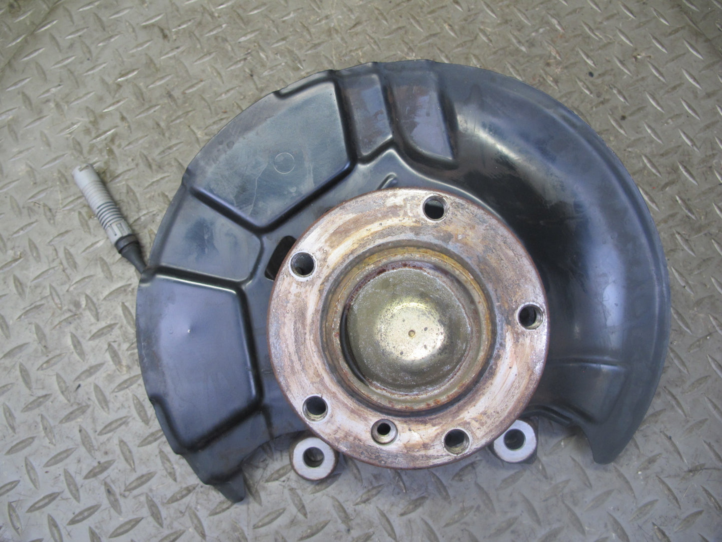 96-02 BMW E36/7 Z3 1.9L 2.5L 2.8L Front Left Spindle Knuckle Wheel Hub OEM