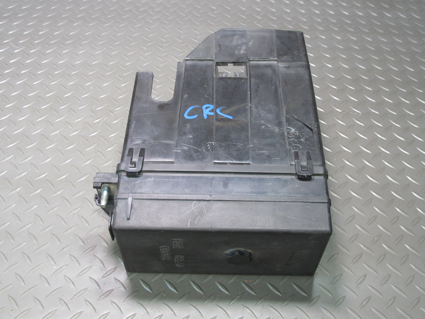 97-98 Chevrolet Corvette C5 Engine Bay Fuse Relay Box Module 12176979 OEM