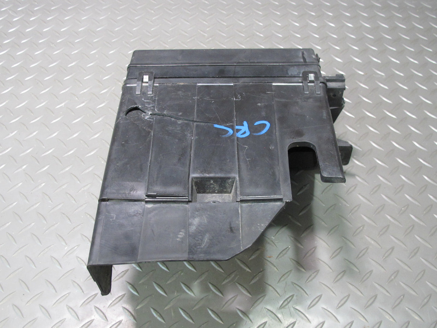 97-98 Chevrolet Corvette C5 Engine Bay Fuse Relay Box Module 12176979 OEM