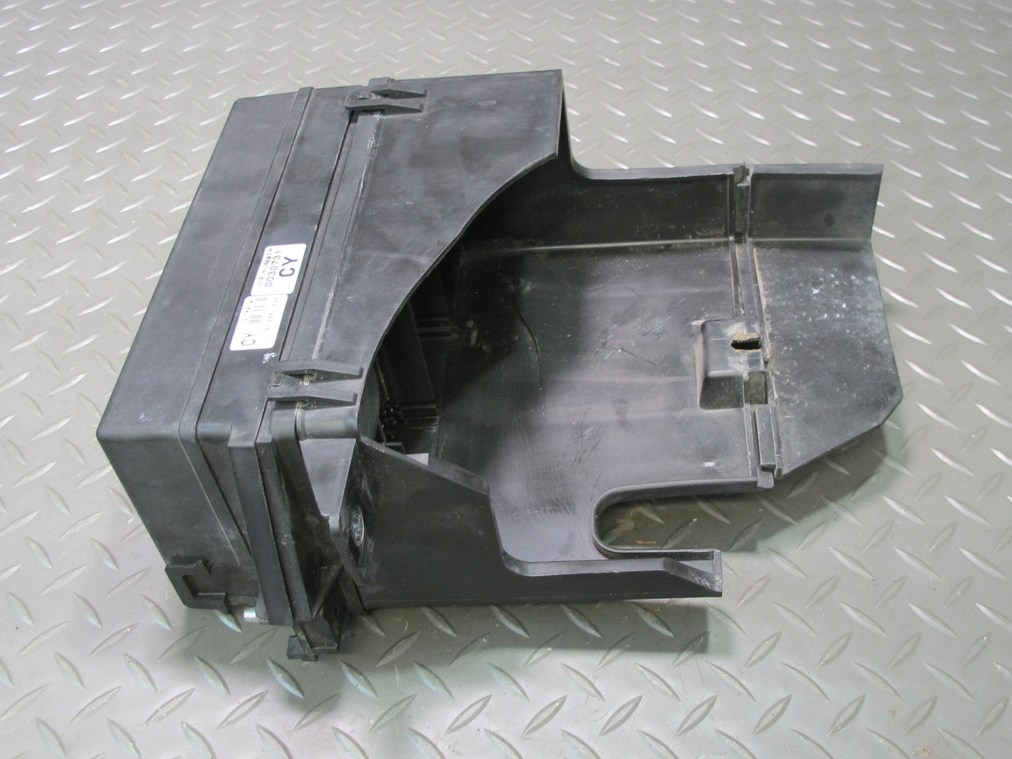 97-98 Chevrolet Corvette C5 Engine Bay Fuse Relay Box Module 12176979 OEM