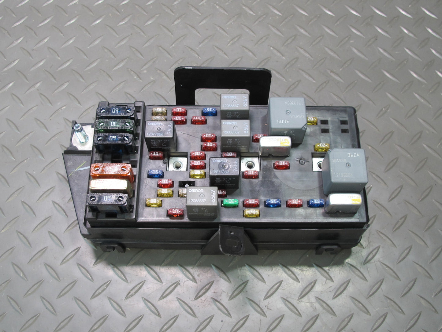 1998 Chevrolet Corvette C5 Coupe Interior Cabin Fuse Relay Box 12193837 OEM