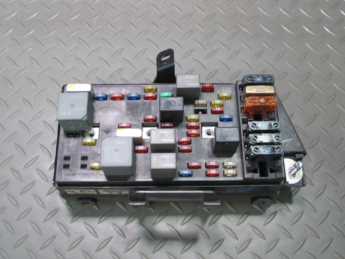 1998 Chevrolet Corvette C5 Coupe Interior Cabin Fuse Relay Box 12193837 OEM