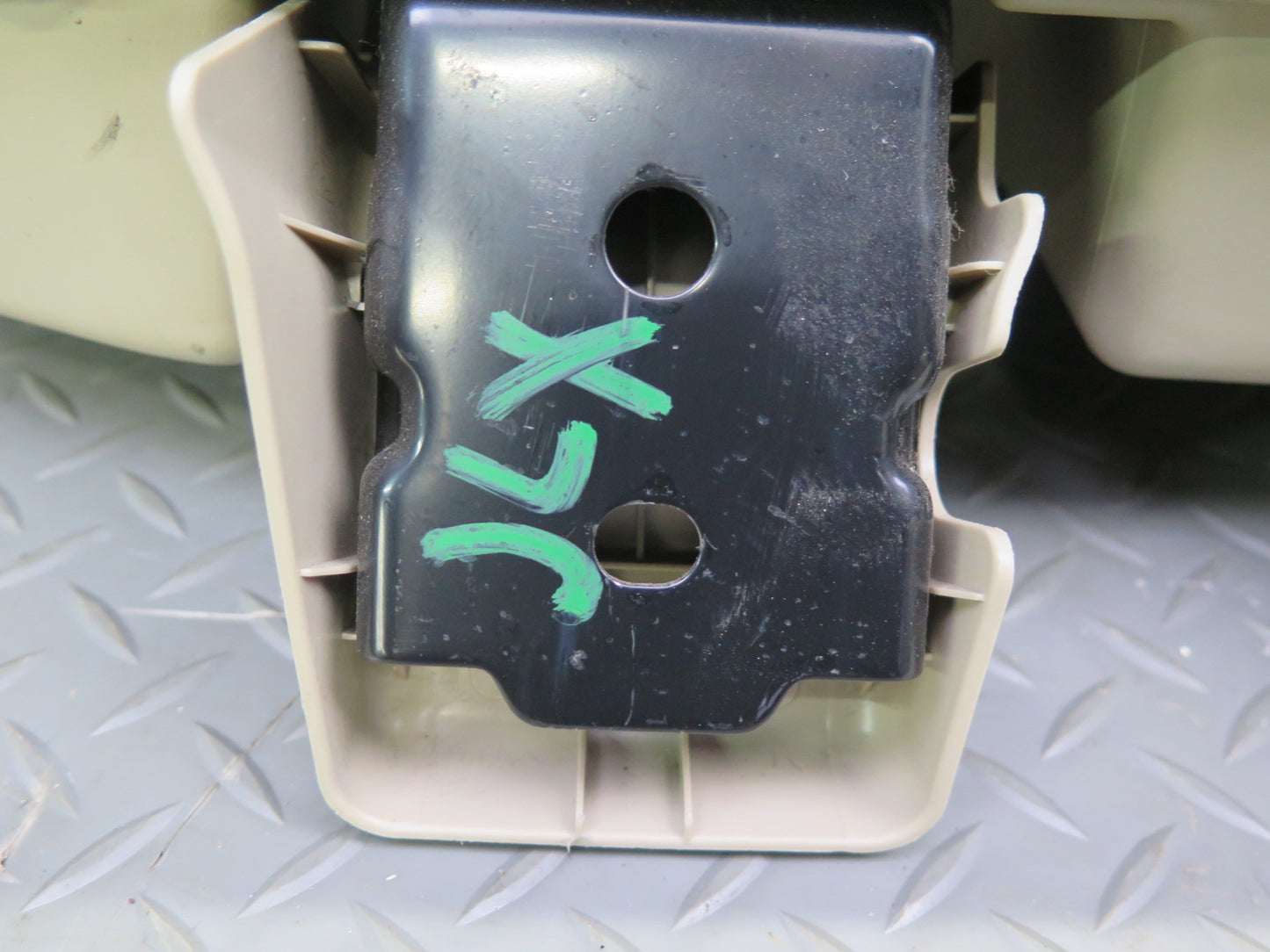 2006-2007 Lexus UZJ100L LX470 Rear Second 2ND ROW Left & Right Leather Seat Set