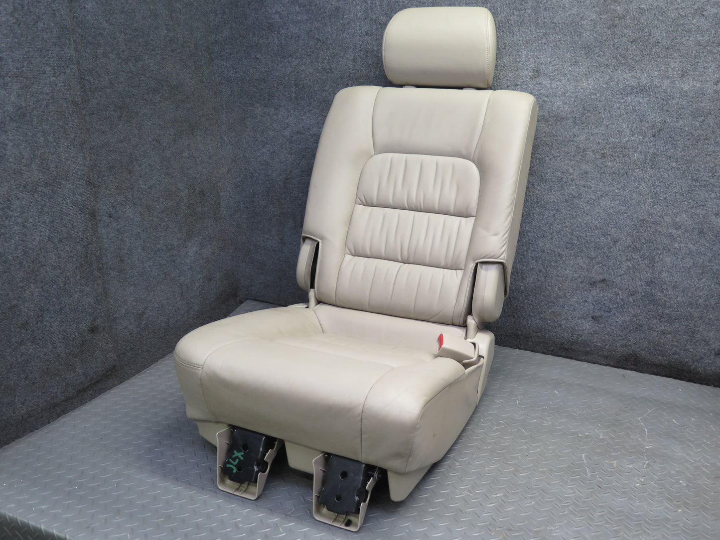 2006-2007 Lexus UZJ100L LX470 Rear Second 2ND ROW Left & Right Leather Seat Set