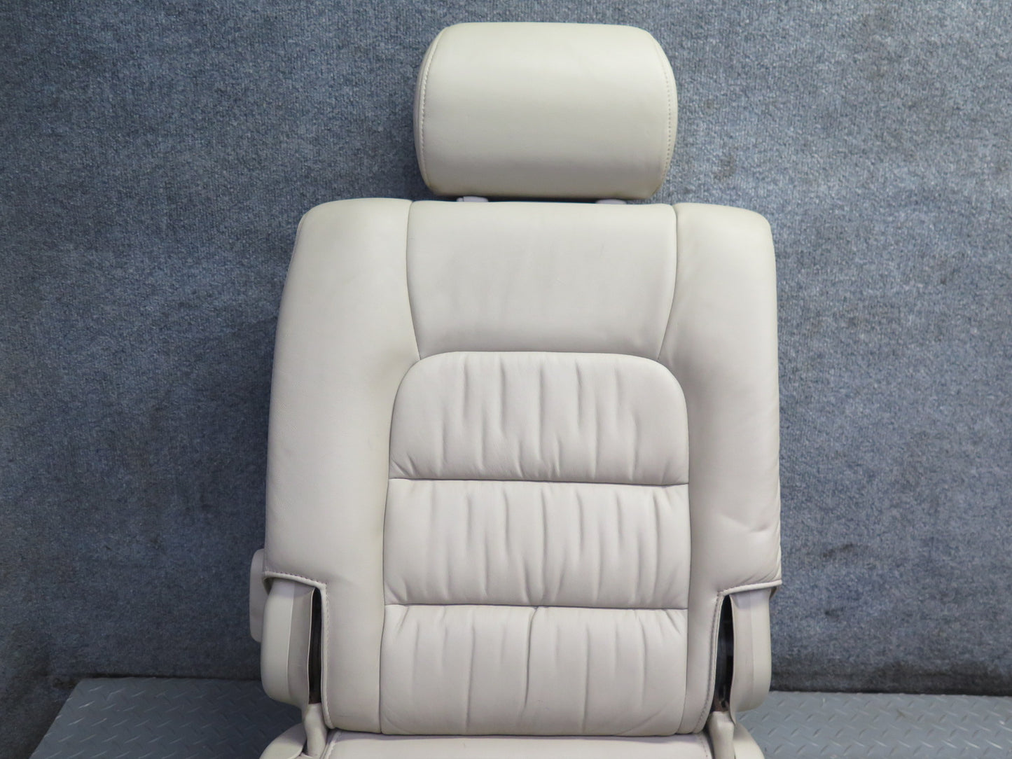 2006-2007 Lexus UZJ100L LX470 Rear Second 2ND ROW Left & Right Leather Seat Set