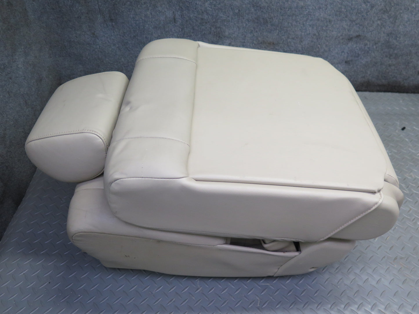 2006-2007 Lexus UZJ100L LX470 Rear Second 2ND ROW Left & Right Leather Seat Set