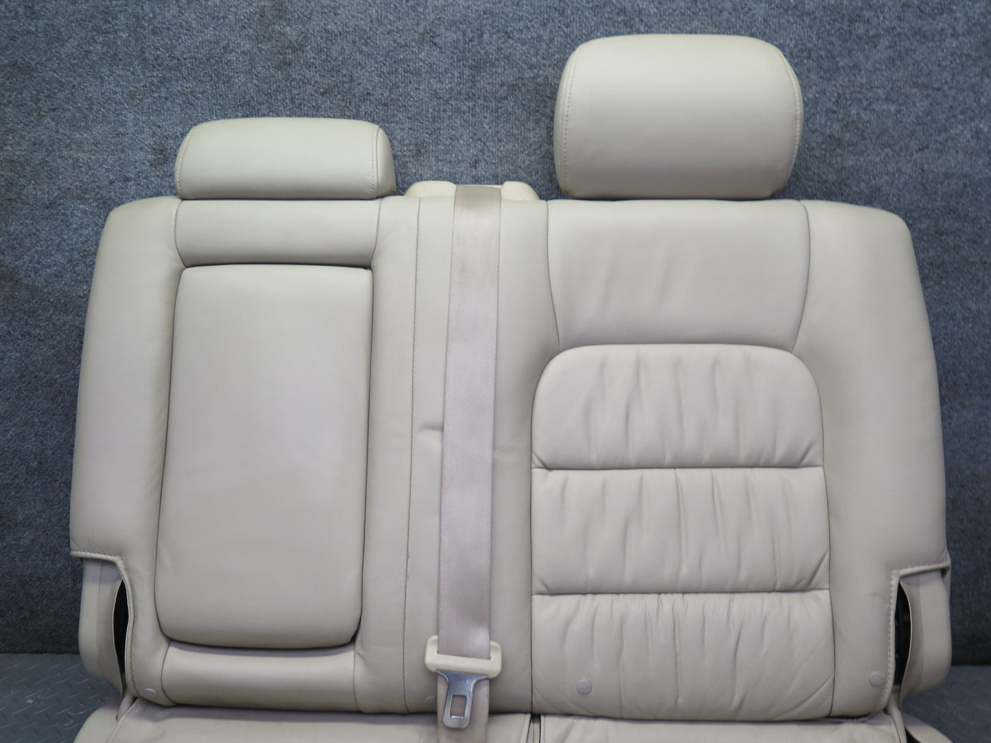 2006-2007 Lexus UZJ100L LX470 Rear Second 2ND ROW Left & Right Leather Seat Set