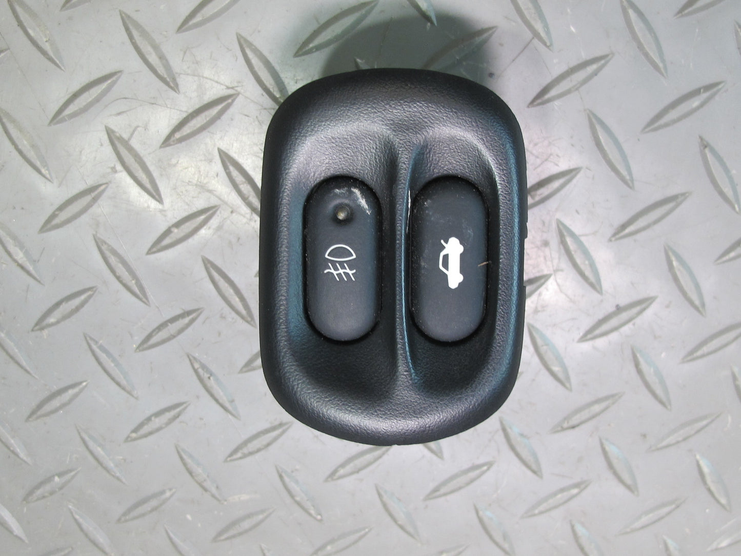 97-04 Chevrolet Corvette C5 Fog Light Trunk Open Switch Button 12135155 OEM