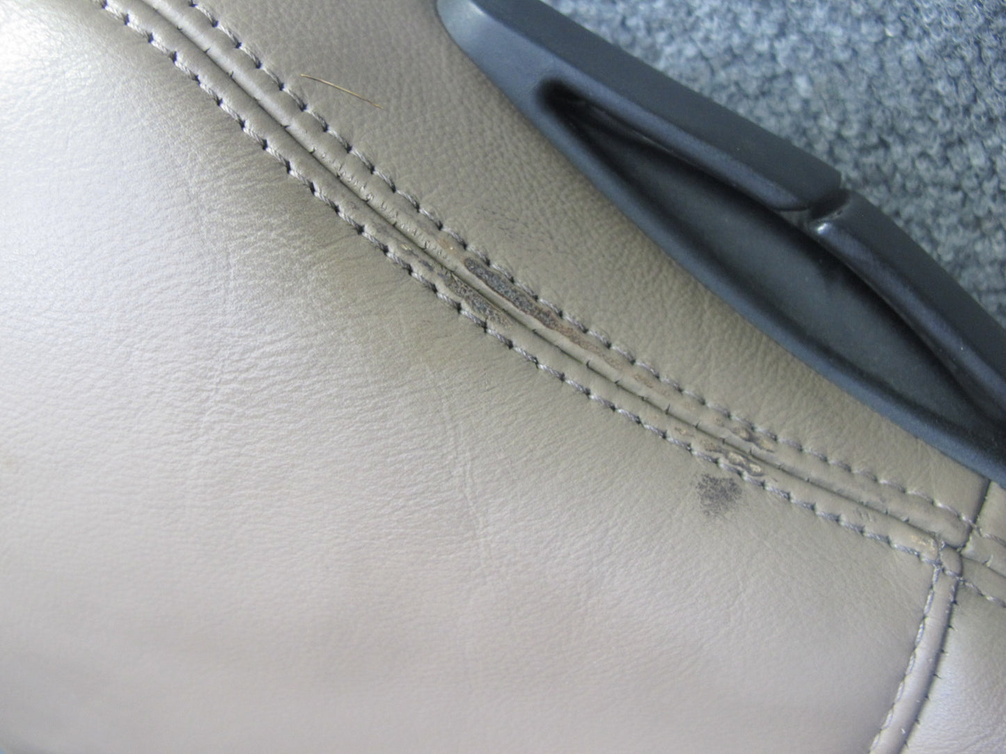 96-98 BMW E36/7 Z3 Roadster Front Left Seat Upper Leather Cushion Beige OEM