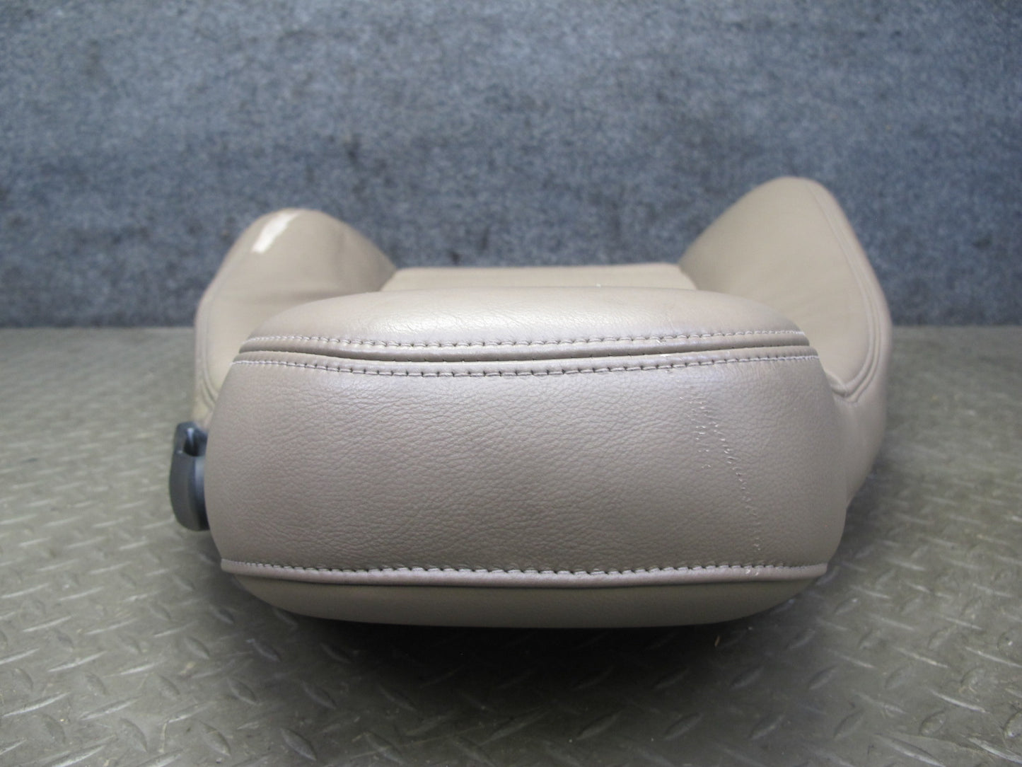 96-98 BMW E36/7 Z3 Roadster Front Left Seat Upper Leather Cushion Beige OEM