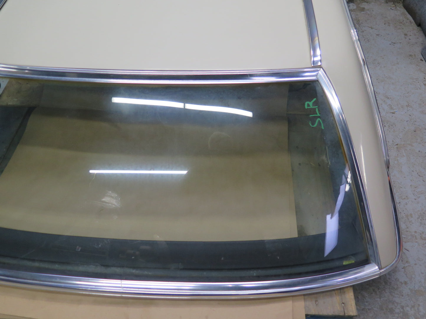73-89 Mercedes R107 Convertible Hardtop Hard TOP Roof Panel w Glass & Mount OEM