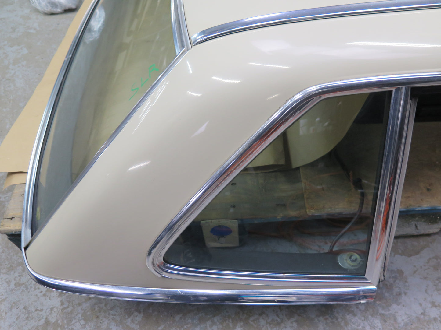 73-89 Mercedes R107 Convertible Hardtop Hard TOP Roof Panel w Glass & Mount OEM