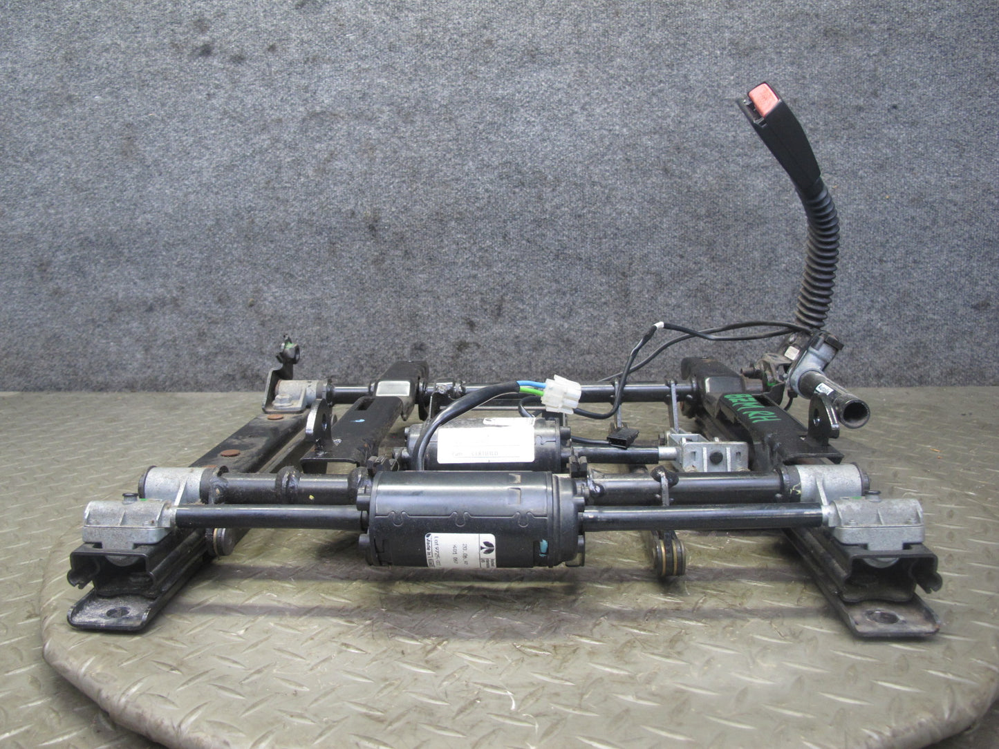 98-02 BMW E36/7 Z3 Front Right Passenger Seat Lower Frame Track Rail w Motor OEM