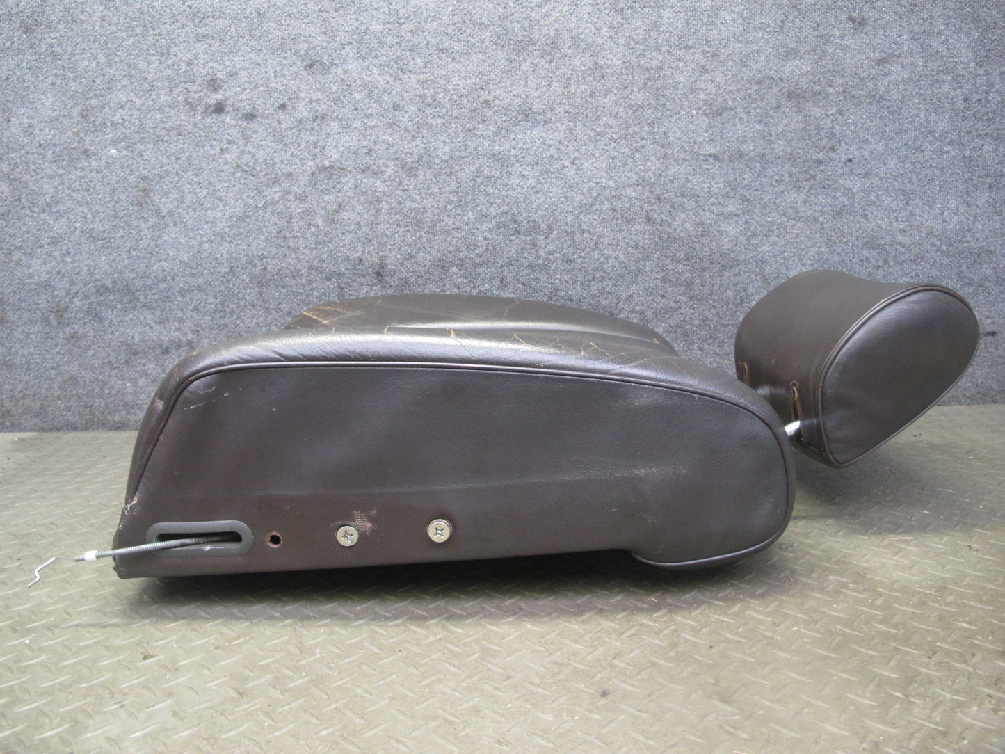 81-85 Mercedes R107 380SL Front Right Seat Upper Leather Cushion Brazil OEM