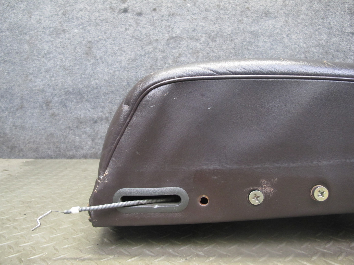 81-85 Mercedes R107 380SL Front Right Seat Upper Leather Cushion Brazil OEM