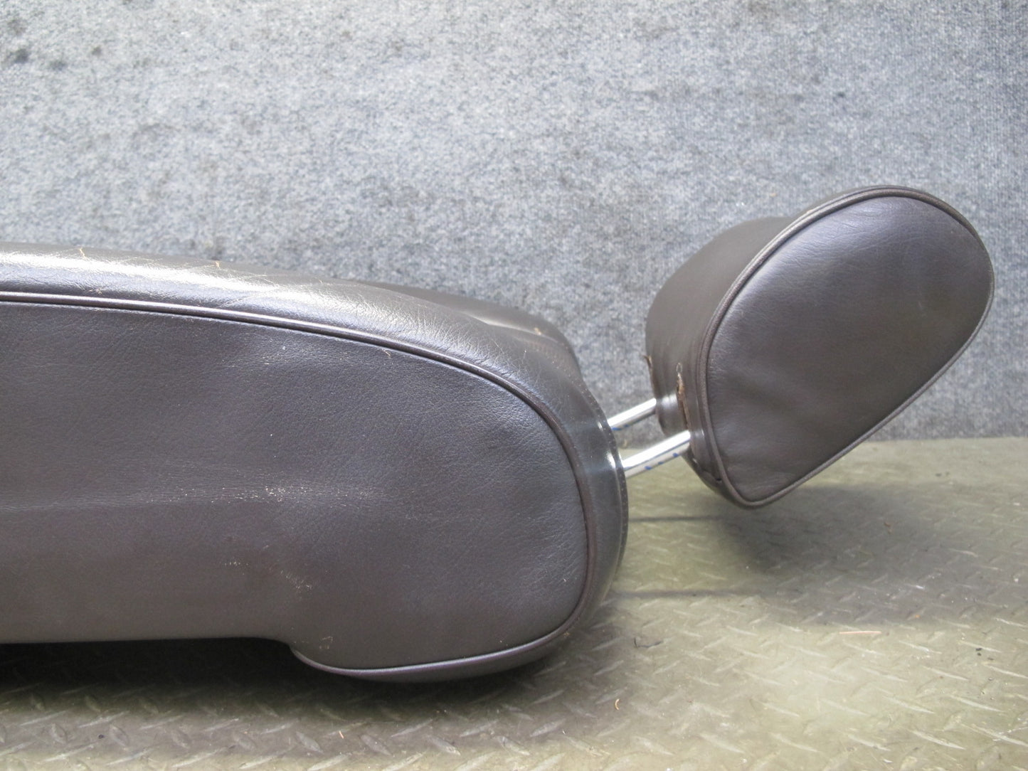 81-85 Mercedes R107 380SL Front Right Seat Upper Leather Cushion Brazil OEM