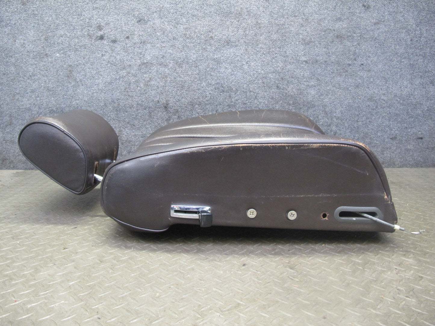 81-85 Mercedes R107 380SL Front Right Seat Upper Leather Cushion Brazil OEM