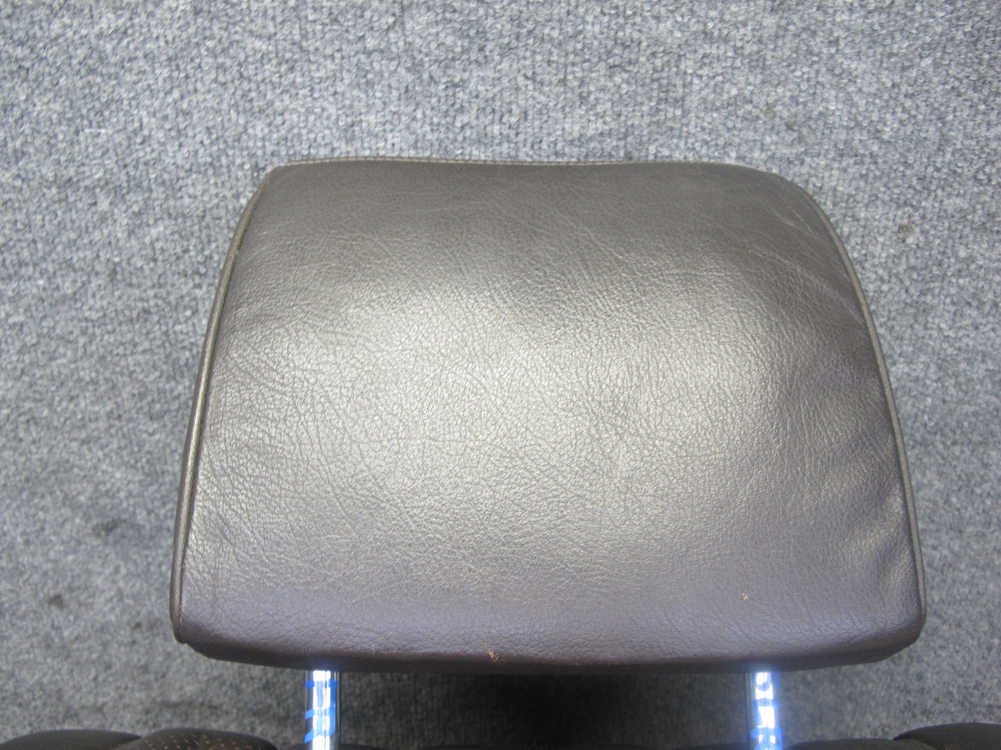 81-85 Mercedes R107 380SL Front Right Seat Upper Leather Cushion Brazil OEM