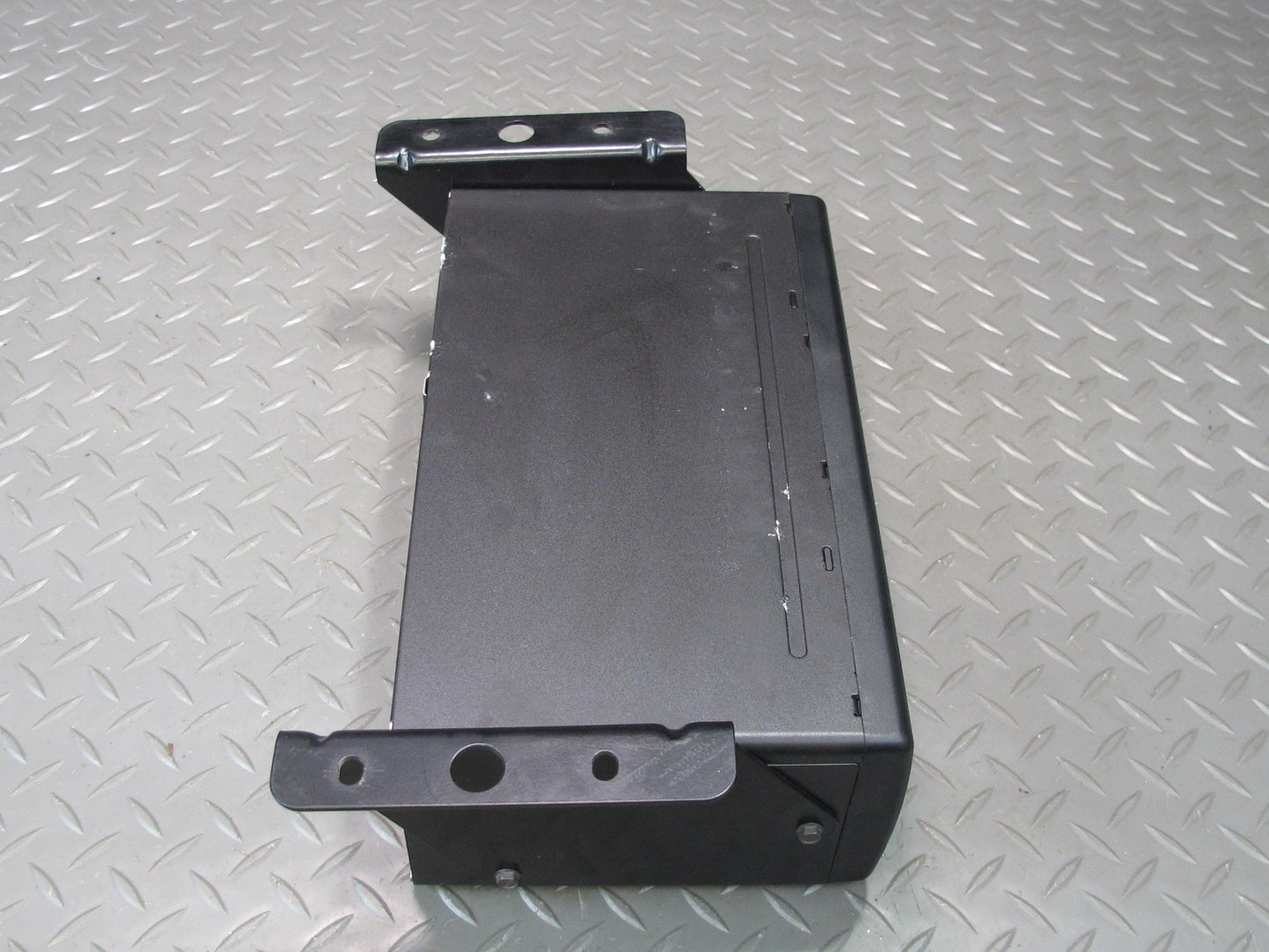 97-04 Chevrolet Corvette C5 12 Dics CD Changer Pioneer 25685332 OEM