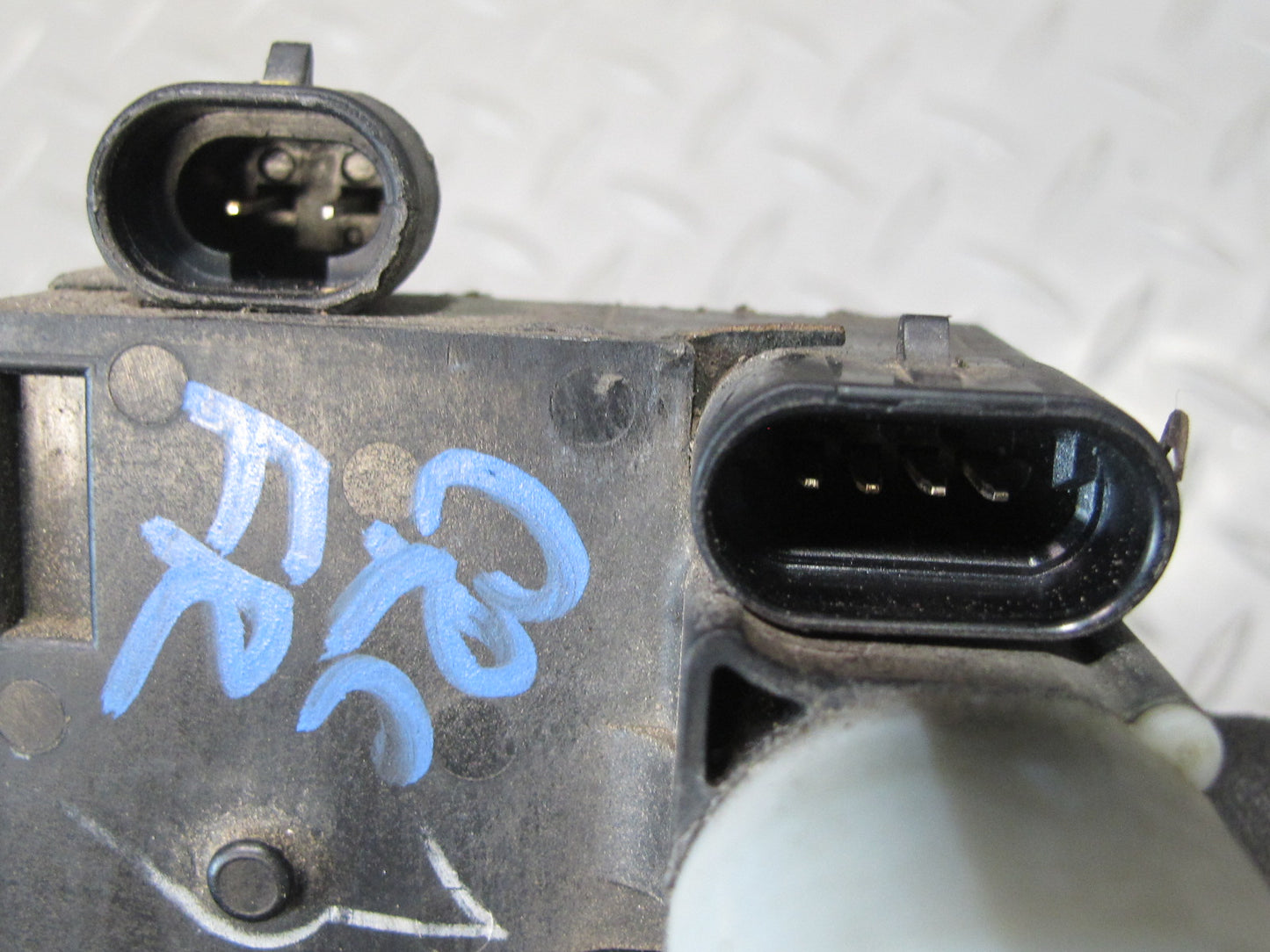 97-04 Chevrolet Corvette C5 Right Door Lock Latch Actuator OEM