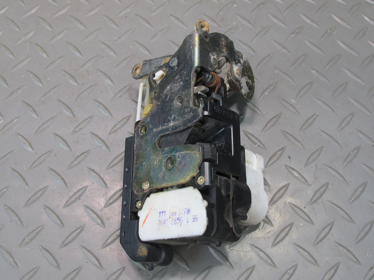 97-04 Chevrolet Corvette C5 Right Door Lock Latch Actuator OEM