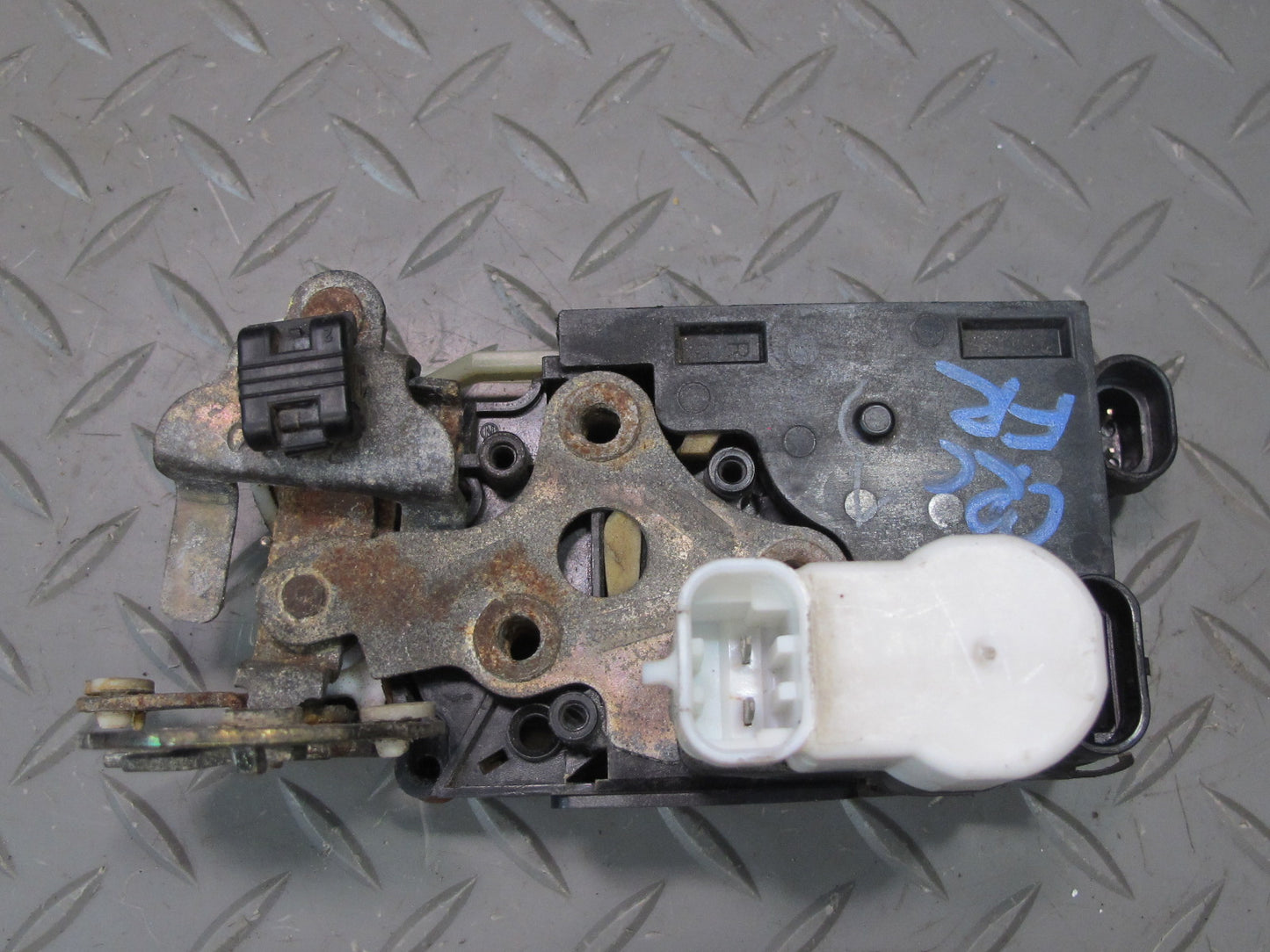 97-04 Chevrolet Corvette C5 Right Door Lock Latch Actuator OEM