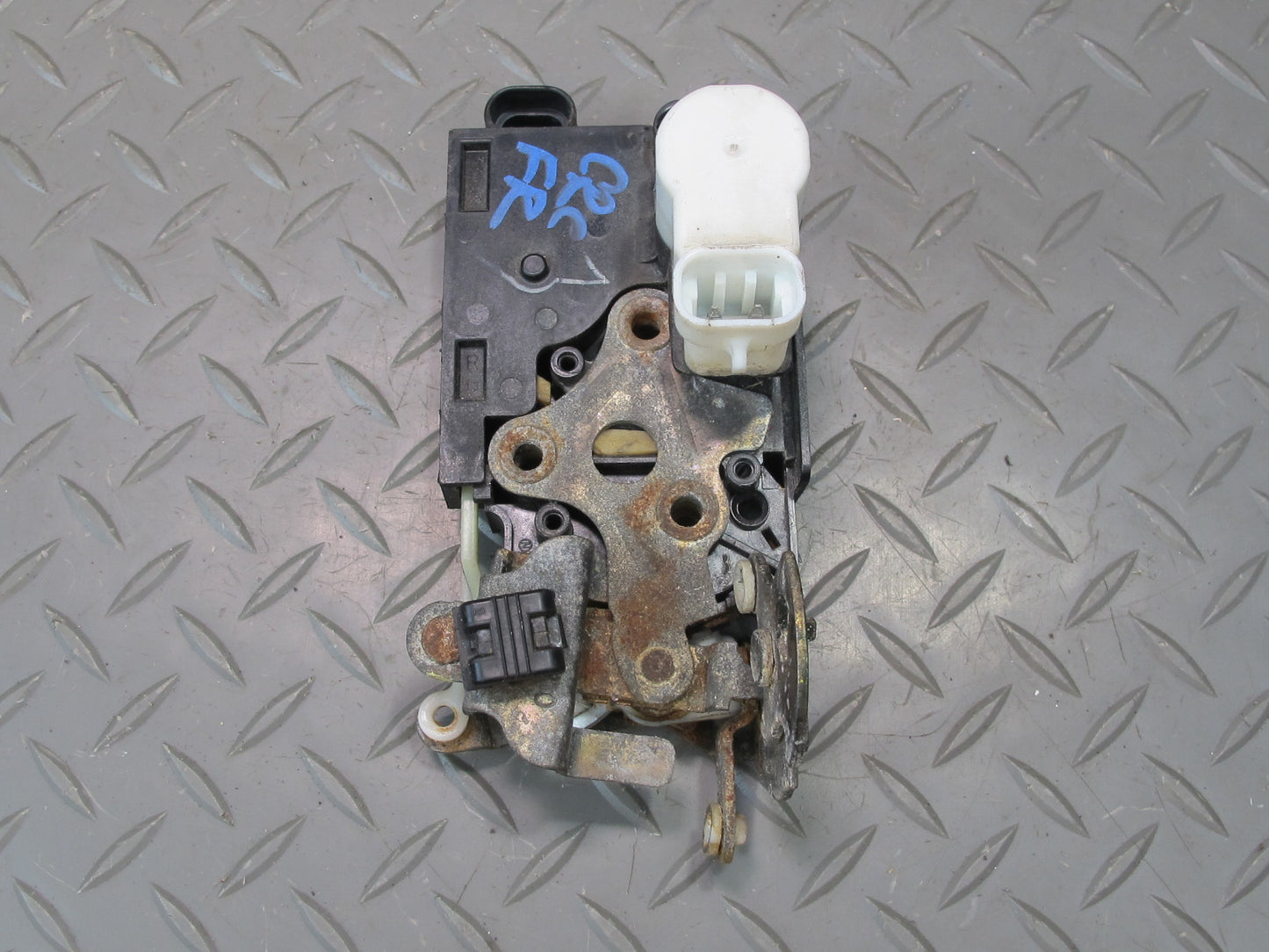 97-04 Chevrolet Corvette C5 Right Door Lock Latch Actuator OEM