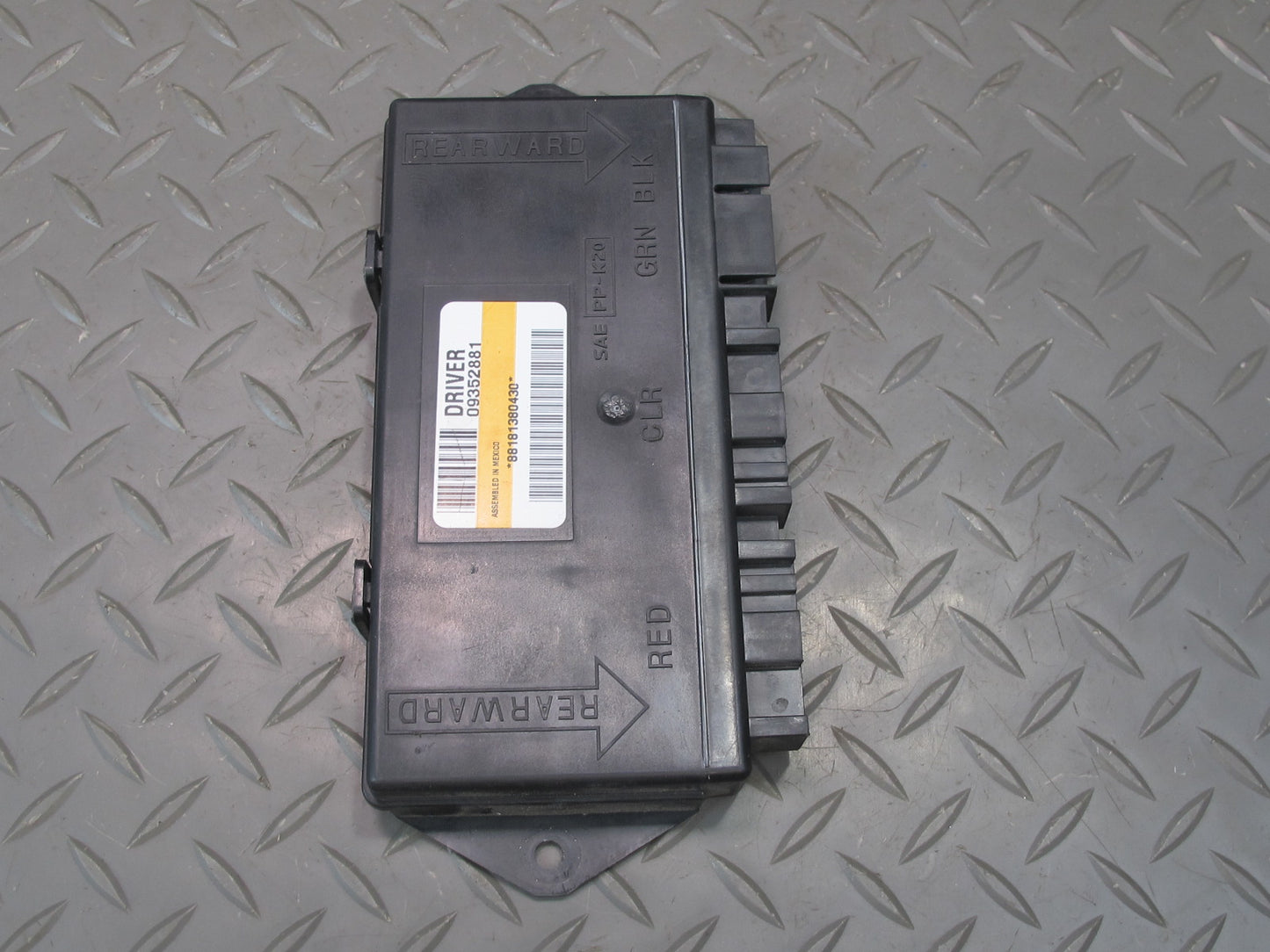 97-99 Chevrolet Corvette Front Left Driver Door Control Module 09352881 OEM