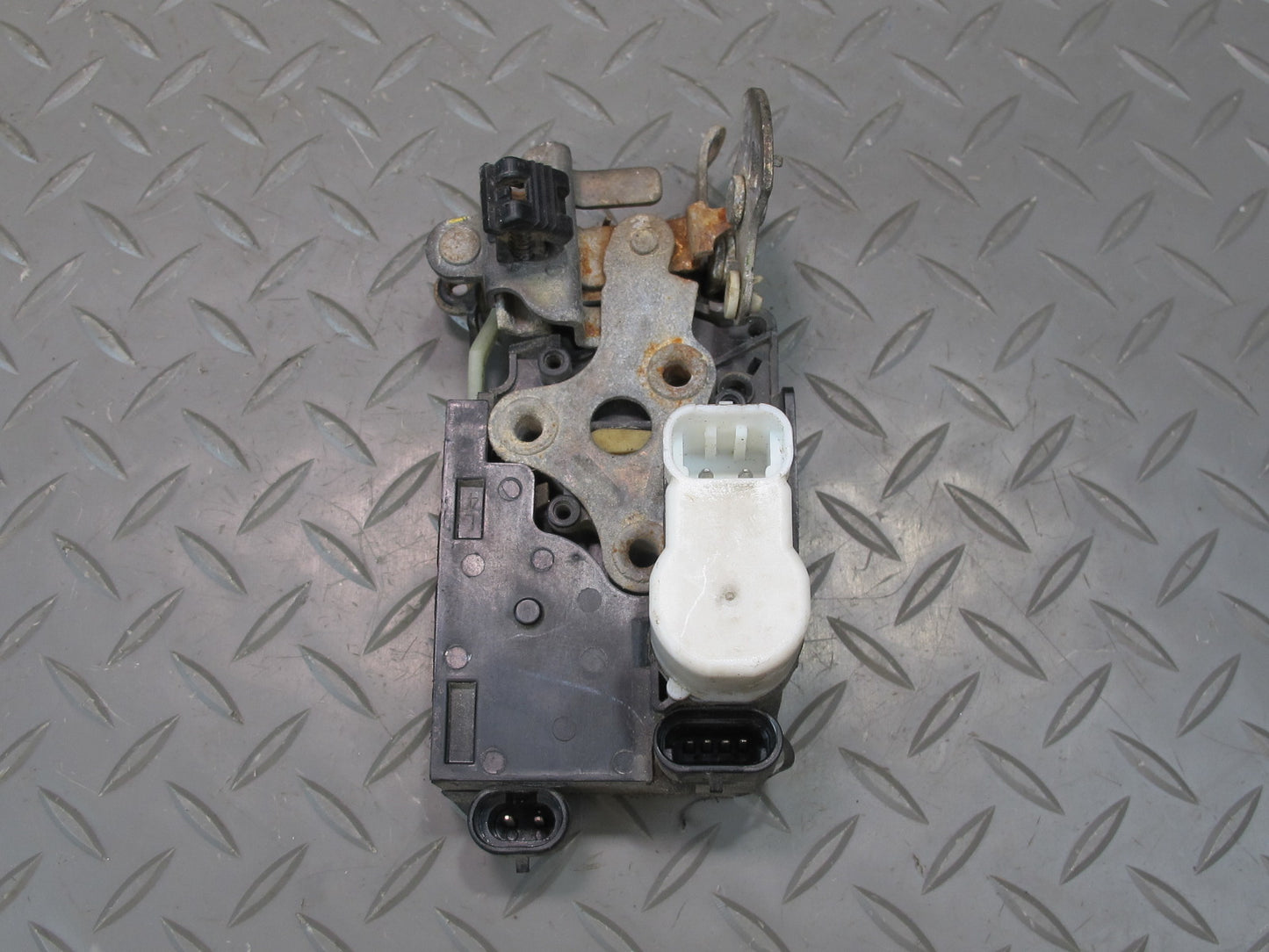 97-04 Chevrolet Corvette C5 Left Driver Door Lock Latch Actuator OEM