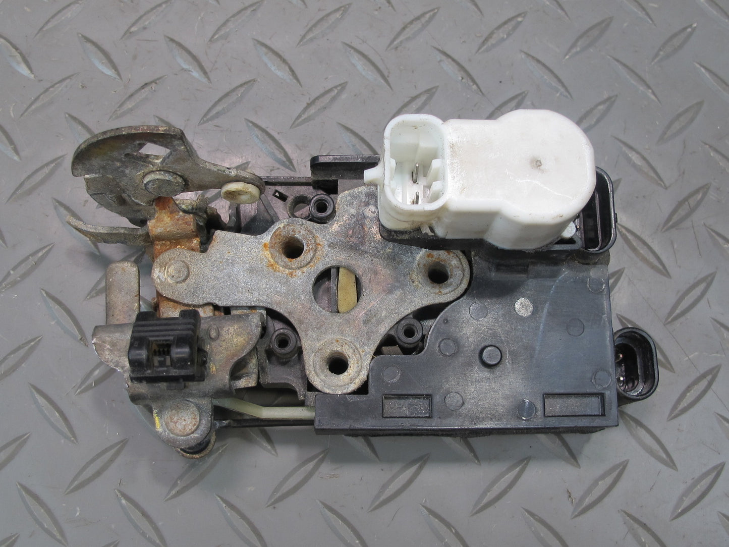 97-04 Chevrolet Corvette C5 Left Driver Door Lock Latch Actuator OEM