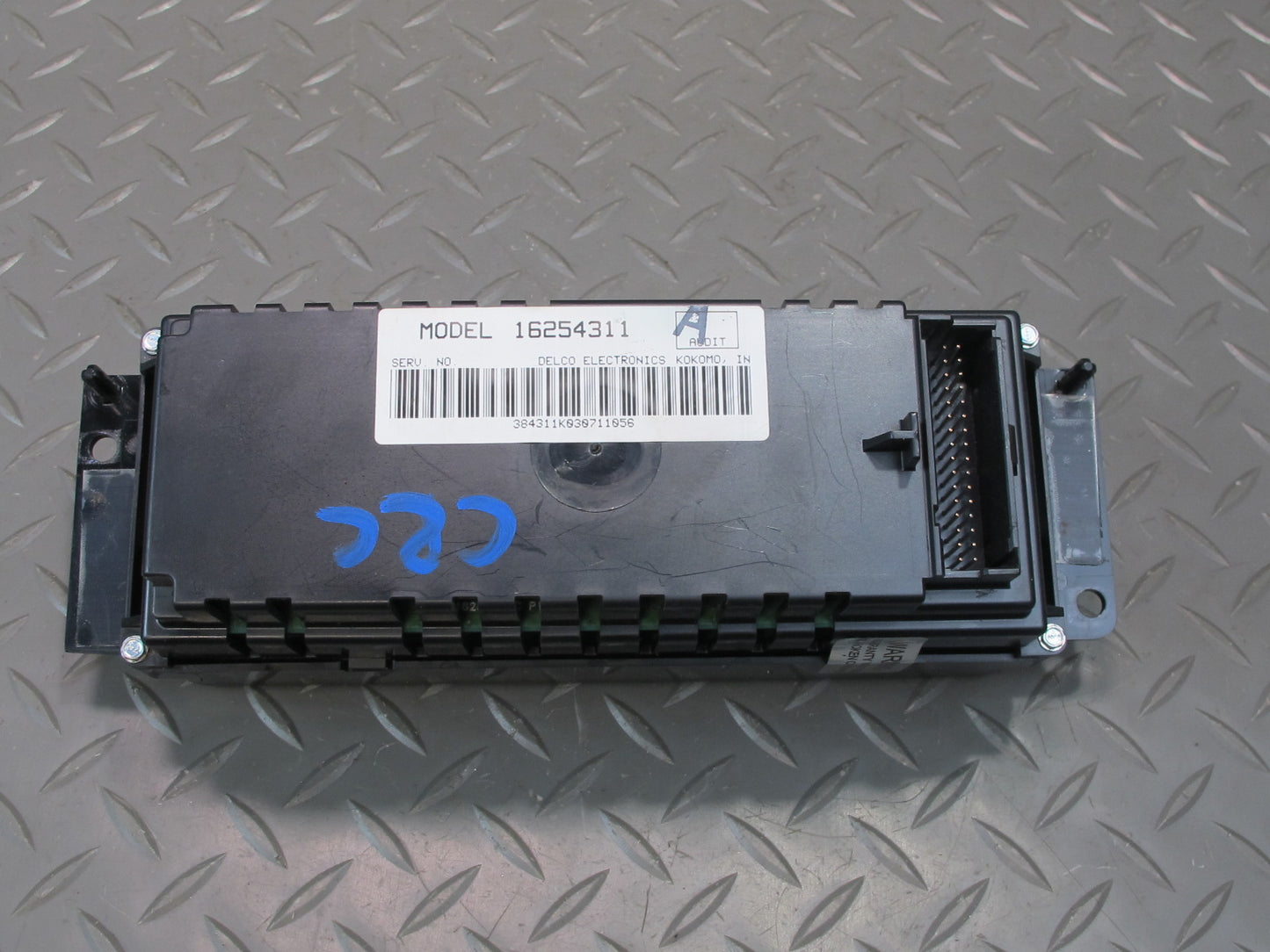 98-99 Chevrolet Corvette C5 A/C Climate Control Switch Panel 16254311 OEM