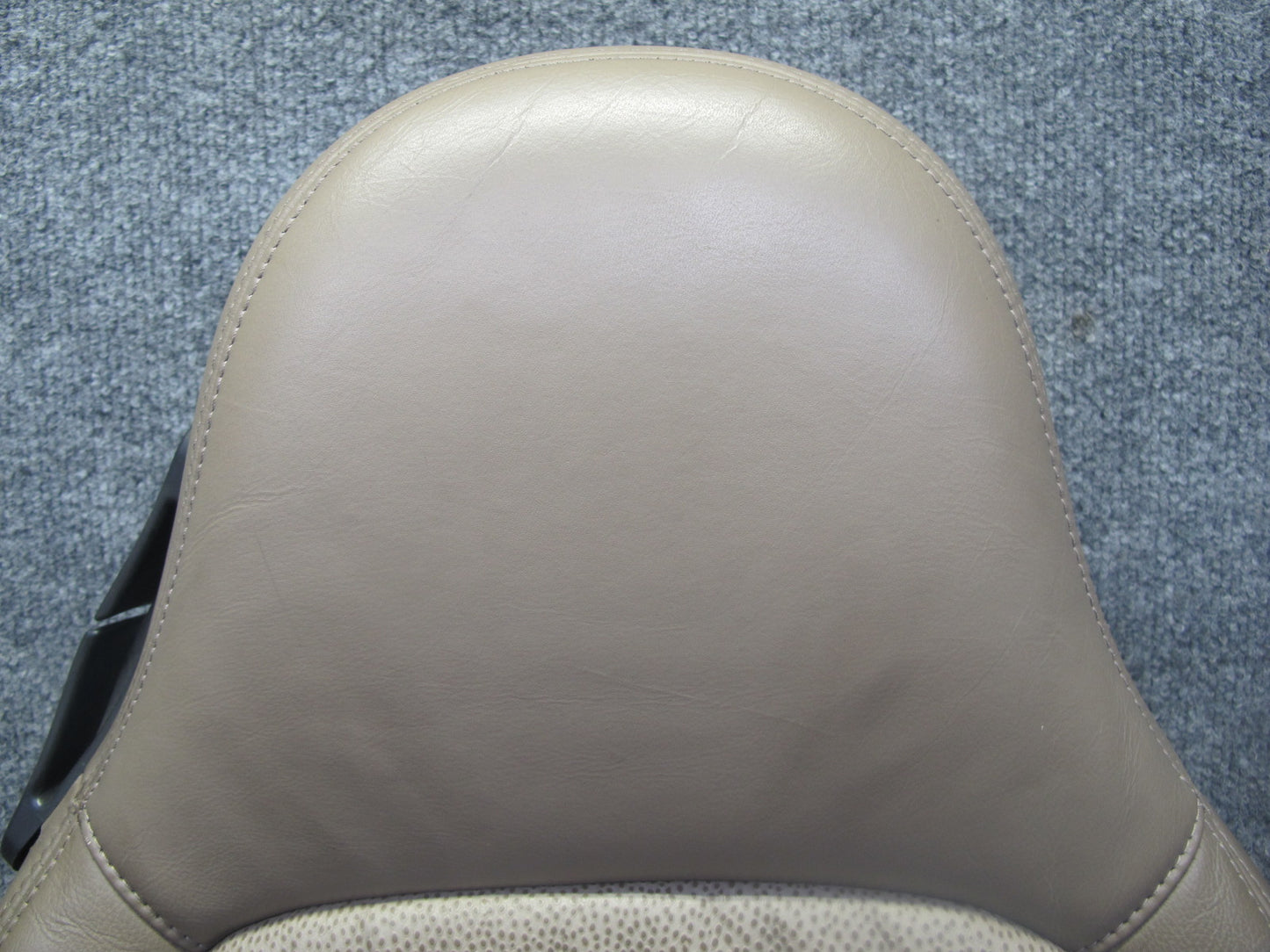 96-98 BMW E36/7 Z3 Roadster Front Right Seat Upper Leather Cushion Beige OEM