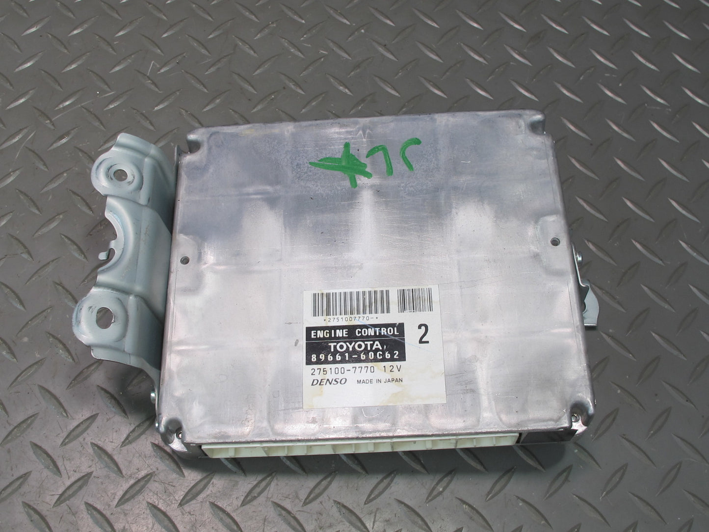 2006 Lexus UZJ100L LX470 2UZFE Engine ECU Transalate Ignition Switch Lock Set