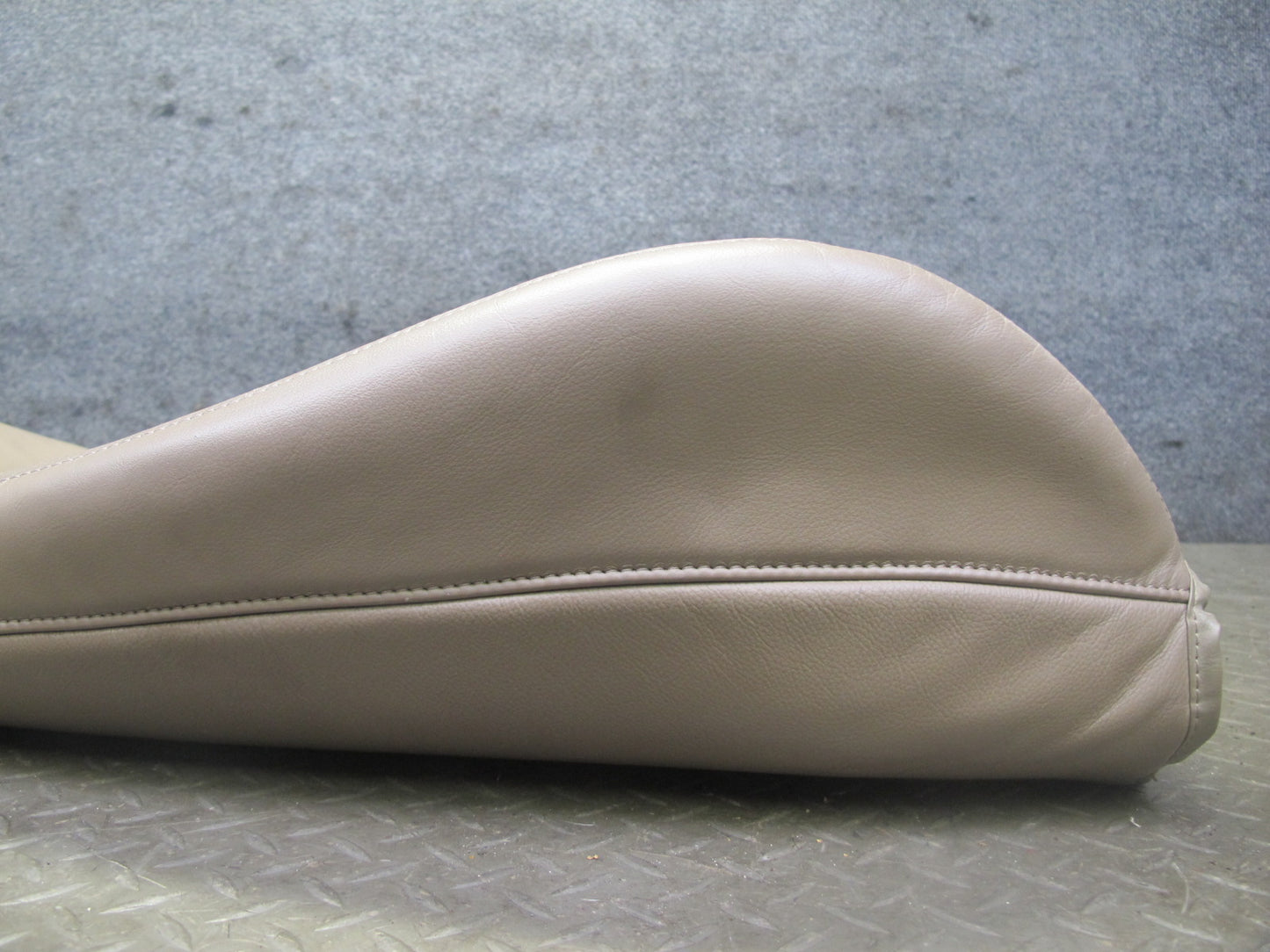 96-98 BMW E36/7 Z3 Roadster Front Right Seat Upper Leather Cushion Beige OEM