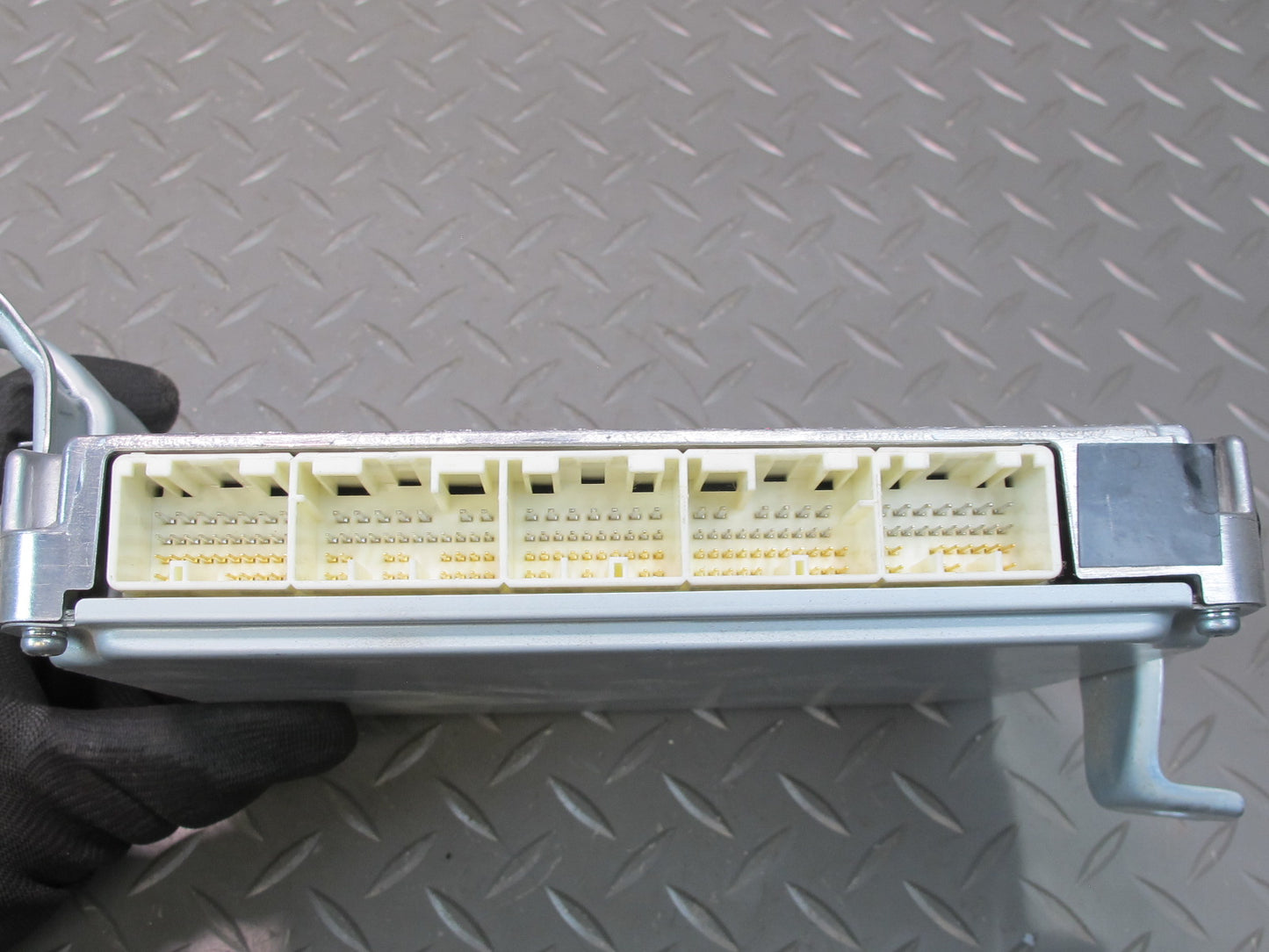 2006 Lexus UZJ100L LX470 2UZFE Engine ECU Transalate Ignition Switch Lock Set