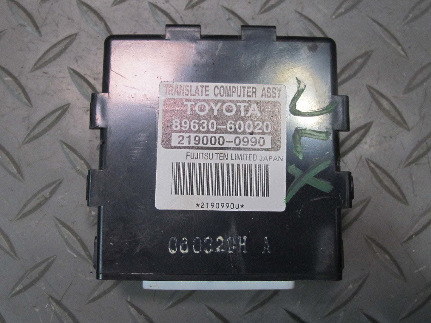 2006 Lexus UZJ100L LX470 2UZFE Engine ECU Transalate Ignition Switch Lock Set