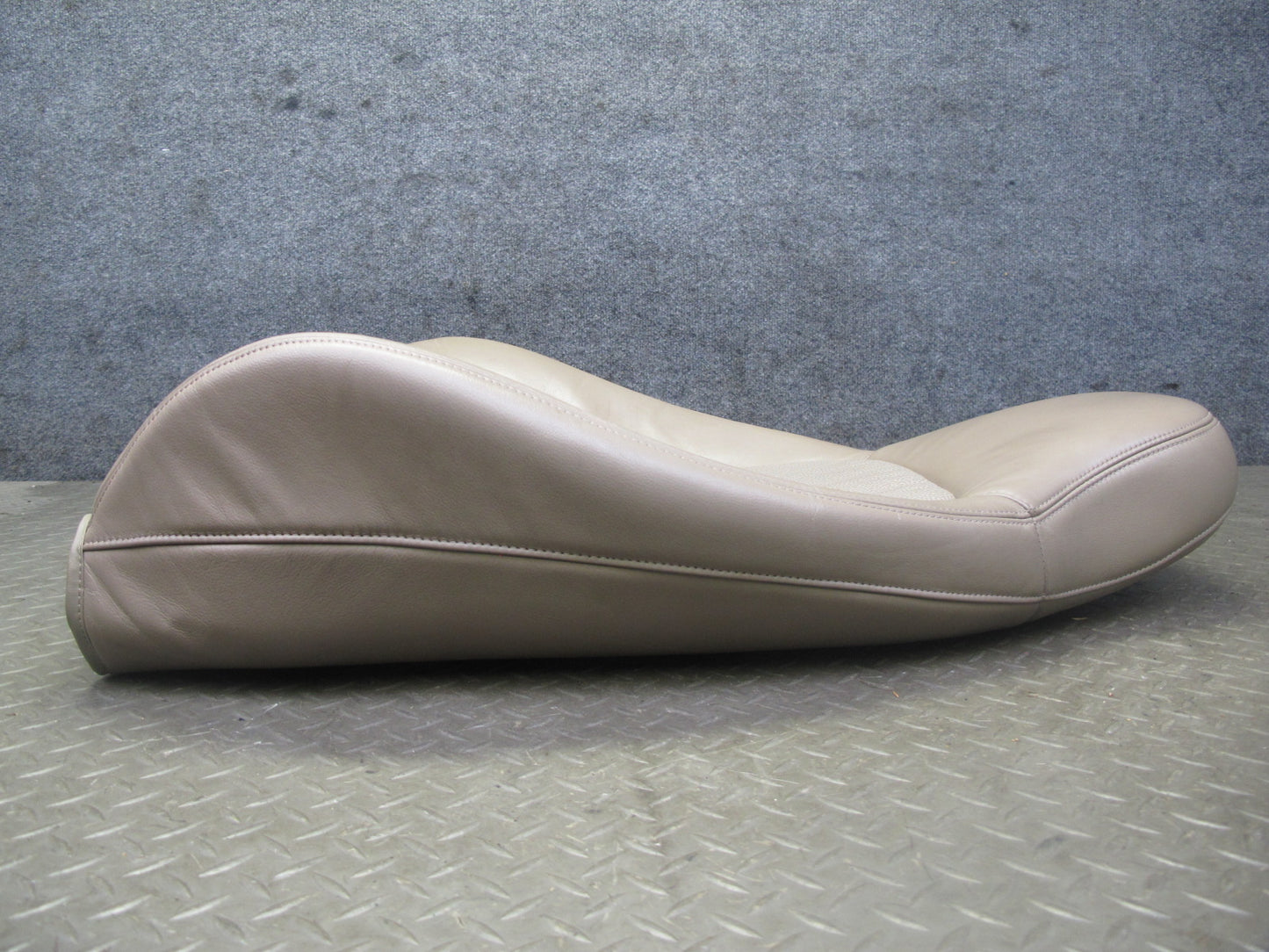 96-98 BMW E36/7 Z3 Roadster Front Right Seat Upper Leather Cushion Beige OEM