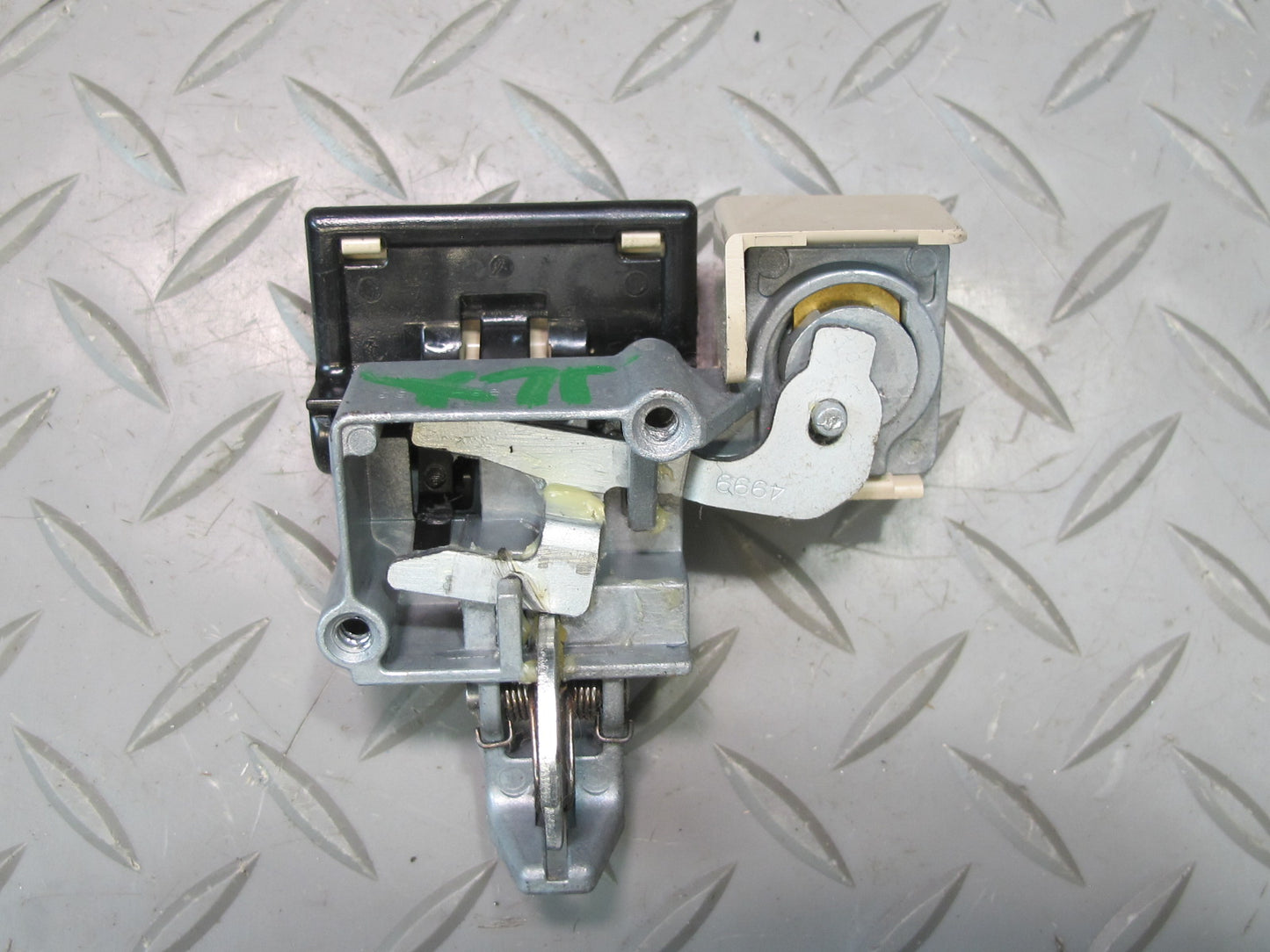 2006 Lexus UZJ100L LX470 2UZFE Engine ECU Transalate Ignition Switch Lock Set