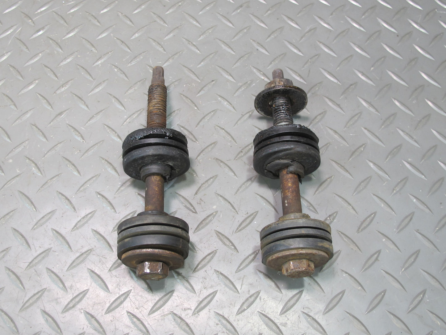 97-04 Chevrolet Corvette C5 Set of 2 Rear Leaf Bushings AND Bolts OEM