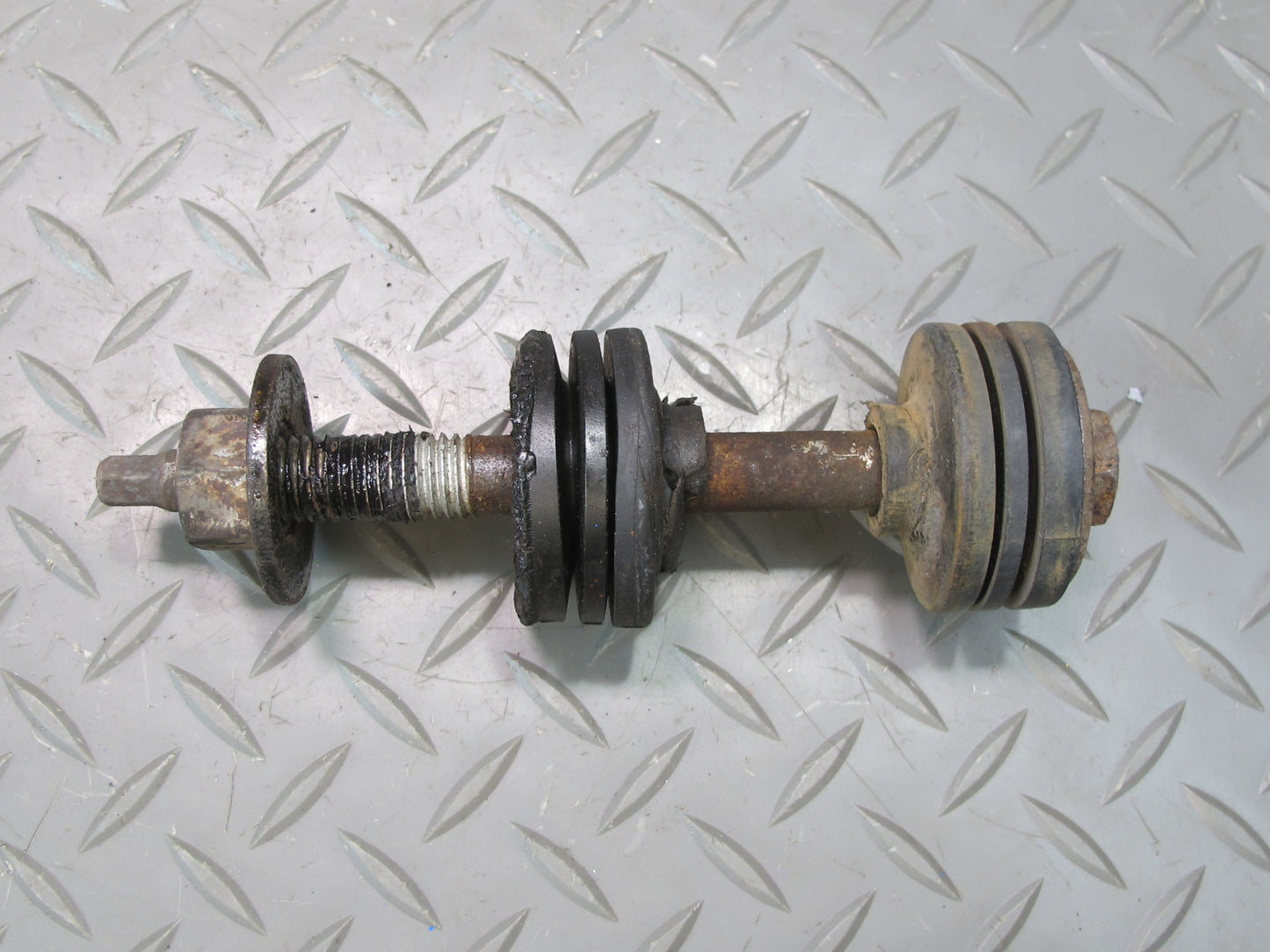 97-04 Chevrolet Corvette C5 Set of 2 Rear Leaf Bushings AND Bolts OEM