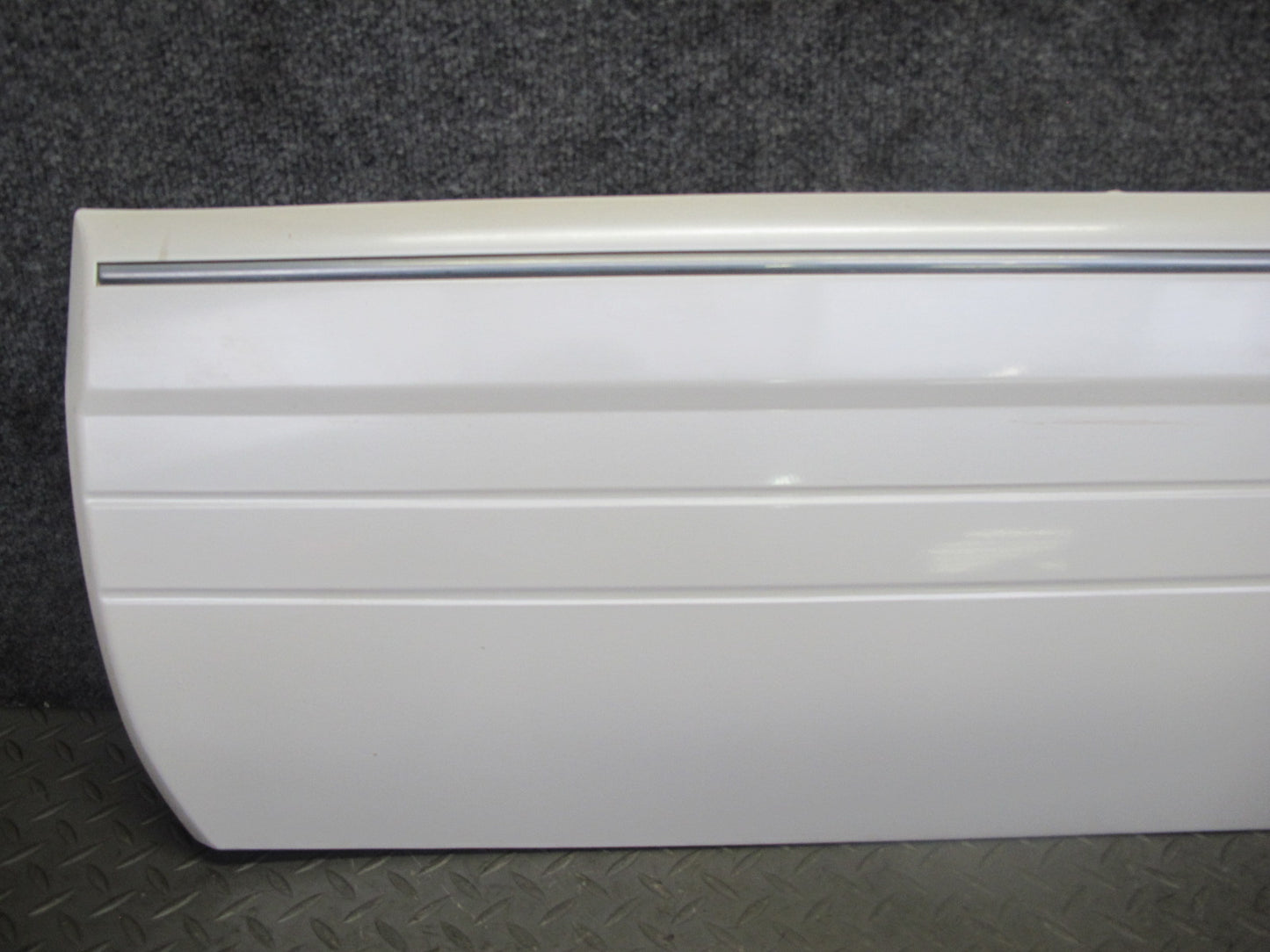 03-07 Lexus LX470 Front & Rear Left Door Fender Lower Trim Molding Set of 4