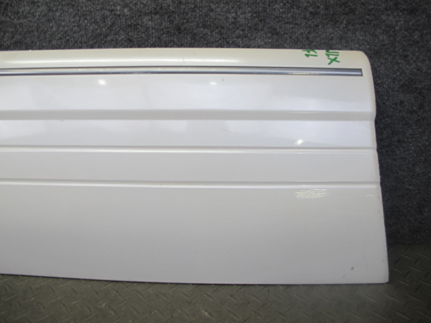 03-07 Lexus LX470 Front & Rear Left Door Fender Lower Trim Molding Set of 4