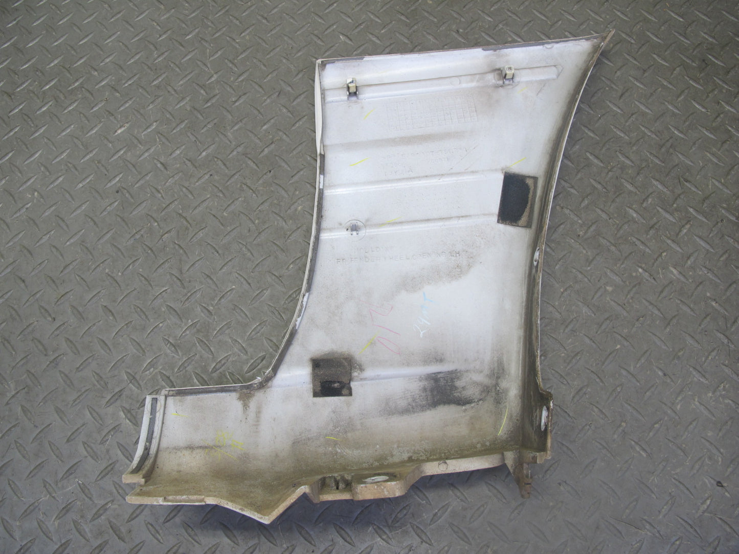 03-07 Lexus LX470 Front & Rear Left Door Fender Lower Trim Molding Set of 4