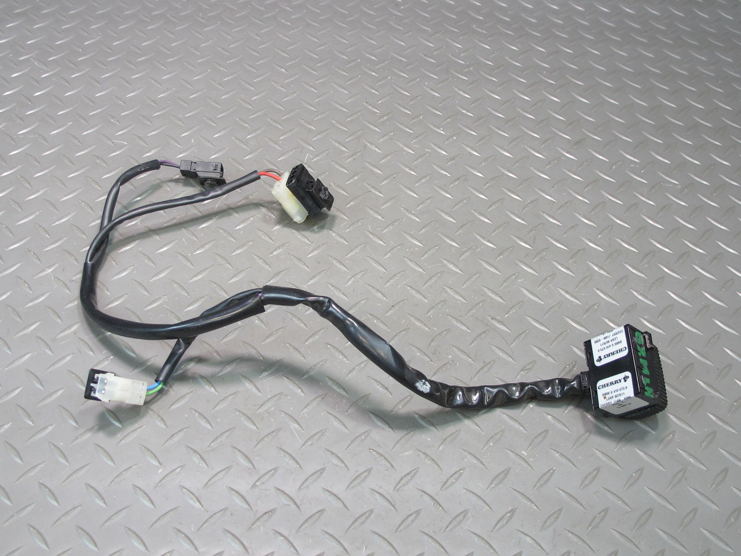 96-02 BMW E36/7 Z3 Roadster Left Seat Adjust Switch w Wire Harness 8410673 OEM