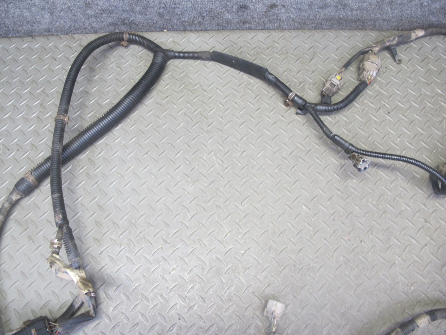 2003-2007 Lexus UZJ100L LX470 Frame Wire Wiring Harness w Height Level Sensors